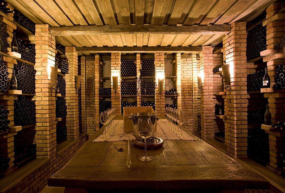 Stupnicki Dvori Winery Hotel Stupnik Brodski Dış mekan fotoğraf
