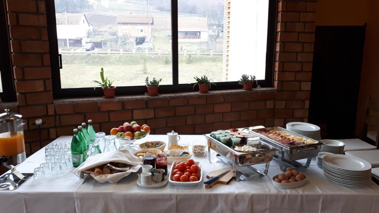 Stupnicki Dvori Winery Hotel Stupnik Brodski Dış mekan fotoğraf