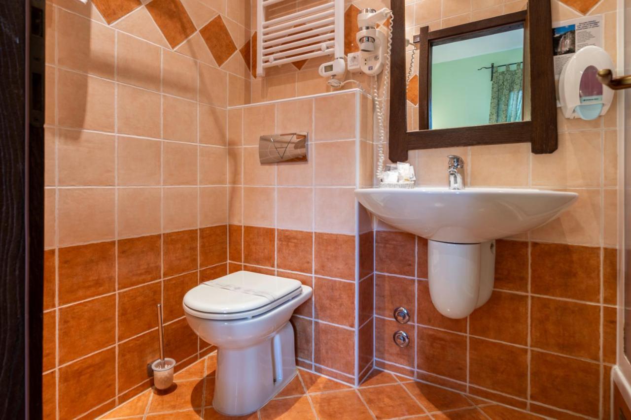 Stupnicki Dvori Winery Hotel Stupnik Brodski Dış mekan fotoğraf